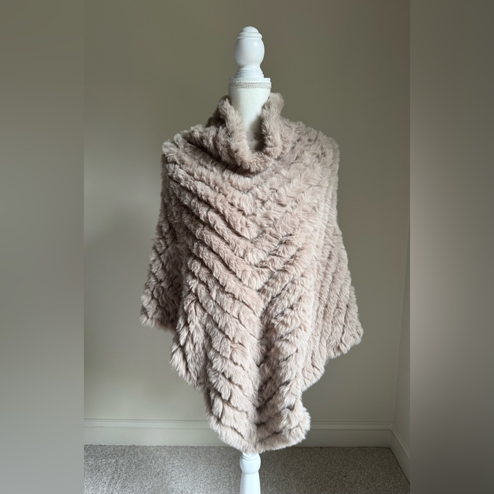 FURIOUS FUR Tan/Brown Chevron Faux BUNNY HOP Cowl Neck Poncho Sweater Sz 1 (S/M)